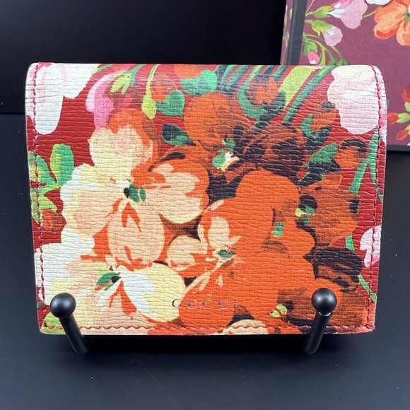 Gucci Blooms Compact Bifold Wallet Red Floral 410120 Authentic w/ Box & COA - Picture 3 of 14